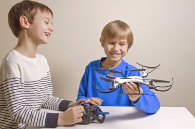 ▻ Drone giocattolo: tutti i consigli per l'acquisto per i piccoli piloti -  DroniProfessionali.org